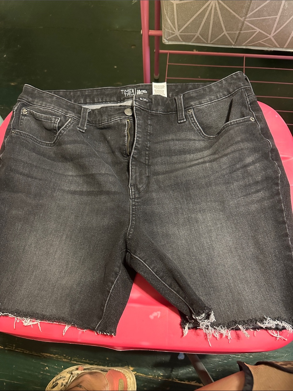 TIMELESS TREND Black Frayed Hem Women's Denim Shorts